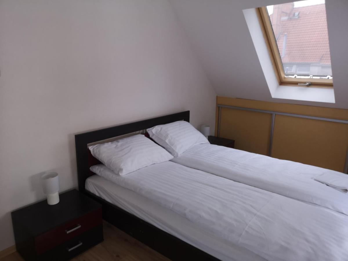 Apartament Dluga Appartamento Jelenia Góra Esterno foto