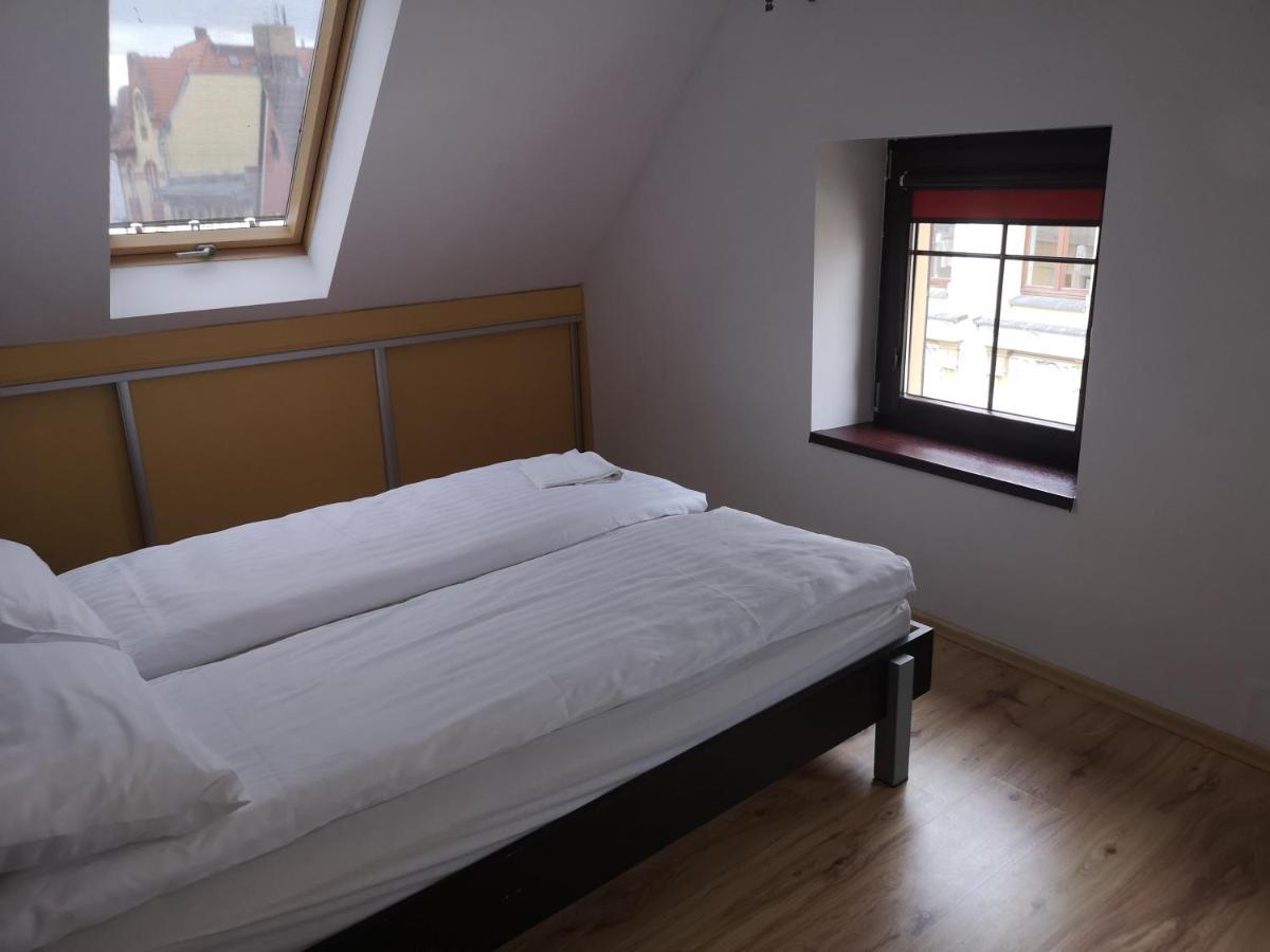 Apartament Dluga Appartamento Jelenia Góra Esterno foto